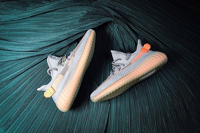 Giày thể thao Yeezy Boost 350 V2 True Form