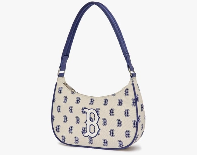 Thiết kế túi đeo vai MLB Monogram Jacquard Hobo