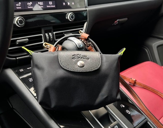 Hướng dẫn bảo quản túi xách Longchamp nữ